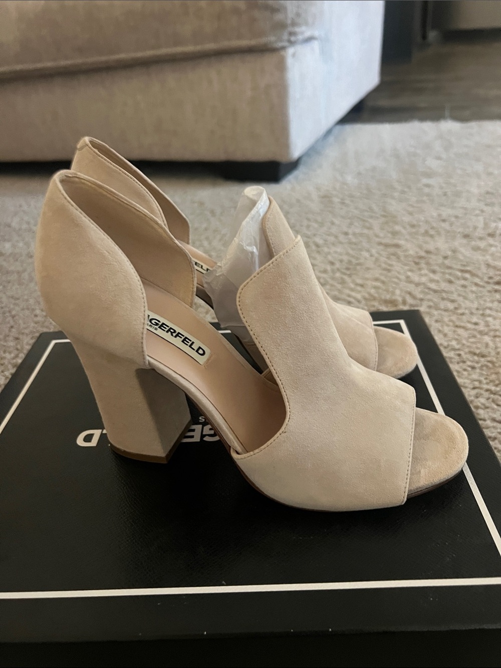 Karl Lagerfeld Open-Toe Suede Heels in Nude